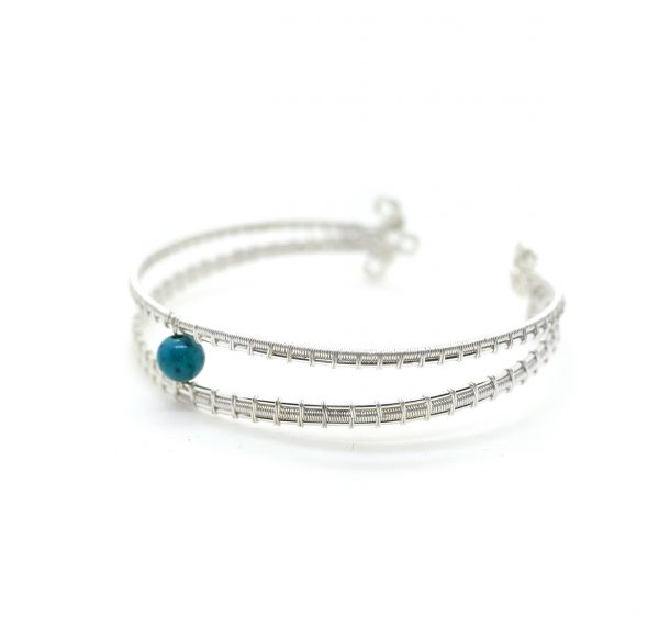 Bracelet tressé en Wire wrapping - Bijoux de Créateur, Artisanat français - Bracelet « Oeil de Chioné » avec perle de chrysocolle