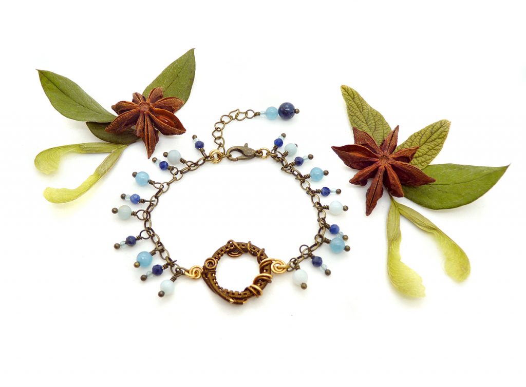 Bracelet Wire wrapping - Bijoux de Créateur, Artisanat français - Bracelet de perles unique « Fleuve au repos » - Perles en pierres gemmes bleues